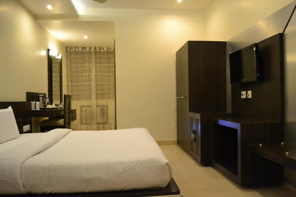 Hotel Ravisha Continental Prayagraj Ruang foto